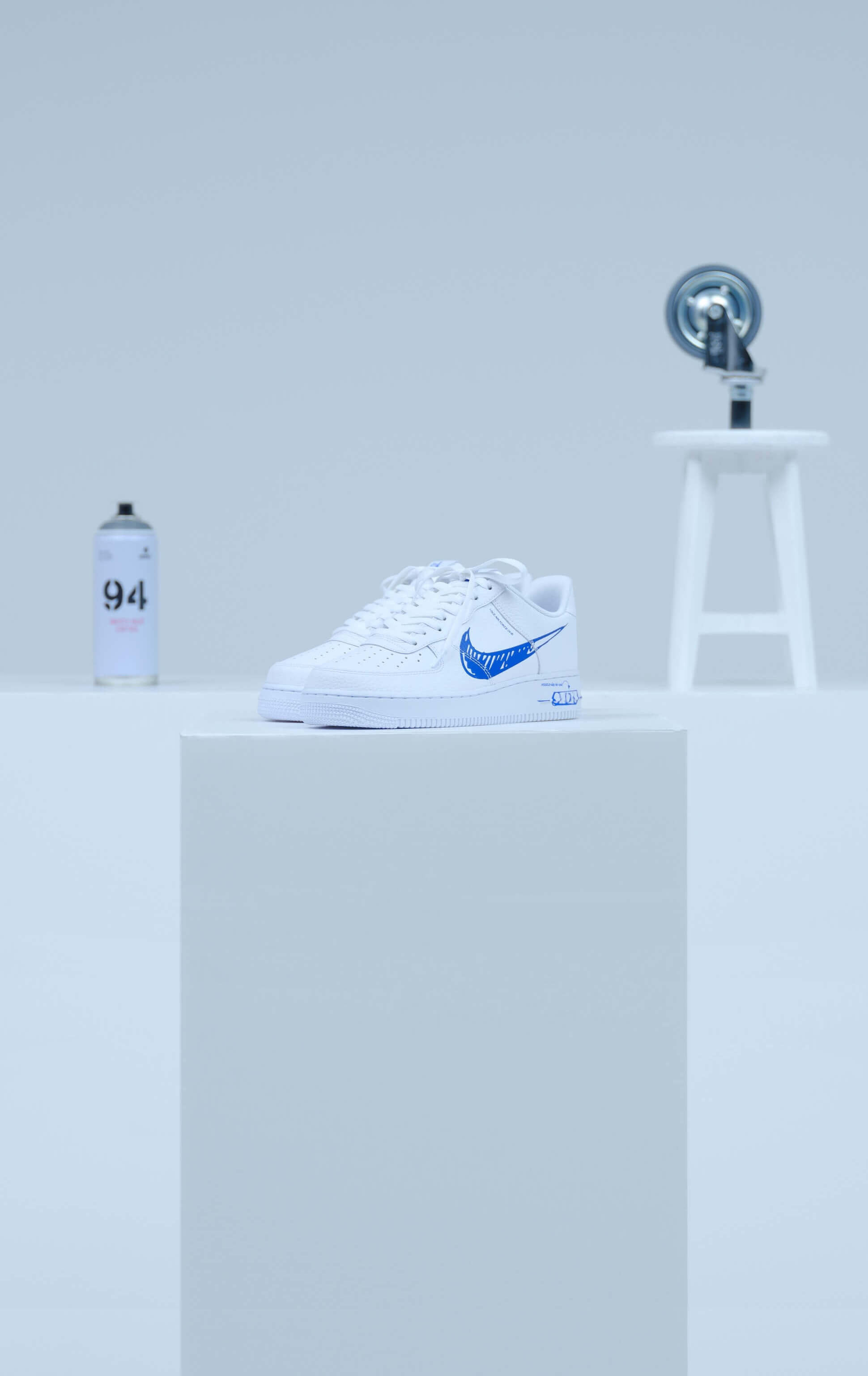 ストリートとアートの融合、NIKEの新作「AIR FORCE 1 LV8 ユーティリティ “SKETCH PACK”」